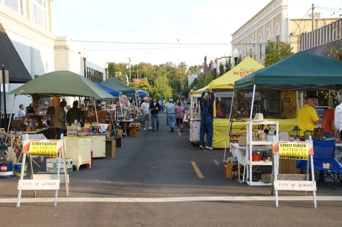 Antiques in the Streets & Classic Car Show